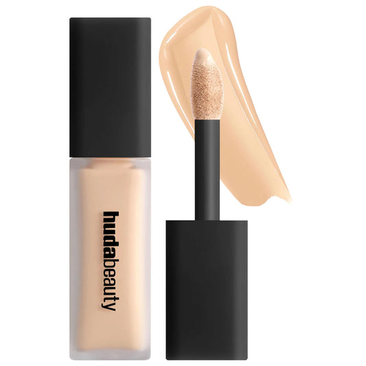 HUDA BEAUTY 
#FauxFilter Matte Buildable Coverage Waterproof Concealer